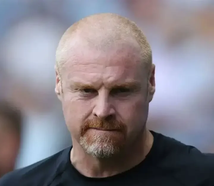Sean Dyche ปรากฏตัวที่สนามซ้อมน็อตติ้งแฮม ฟอเรสต์
