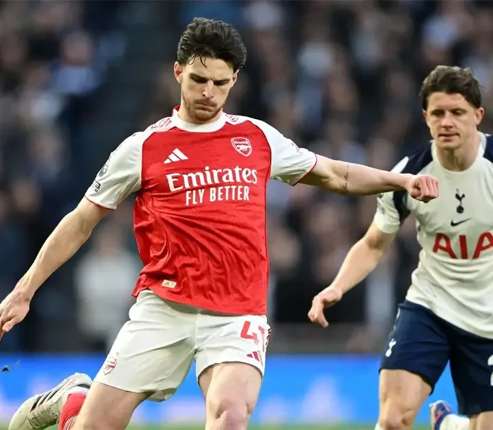 Tottenham 1-4 Arsenal บุกถล่มลอนดอนดาร์บี้
